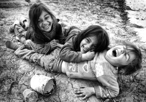 Önfeledt kacaj  - True smile